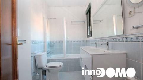 Foto 5 de Casa adosada en venda a Argés, Toledo