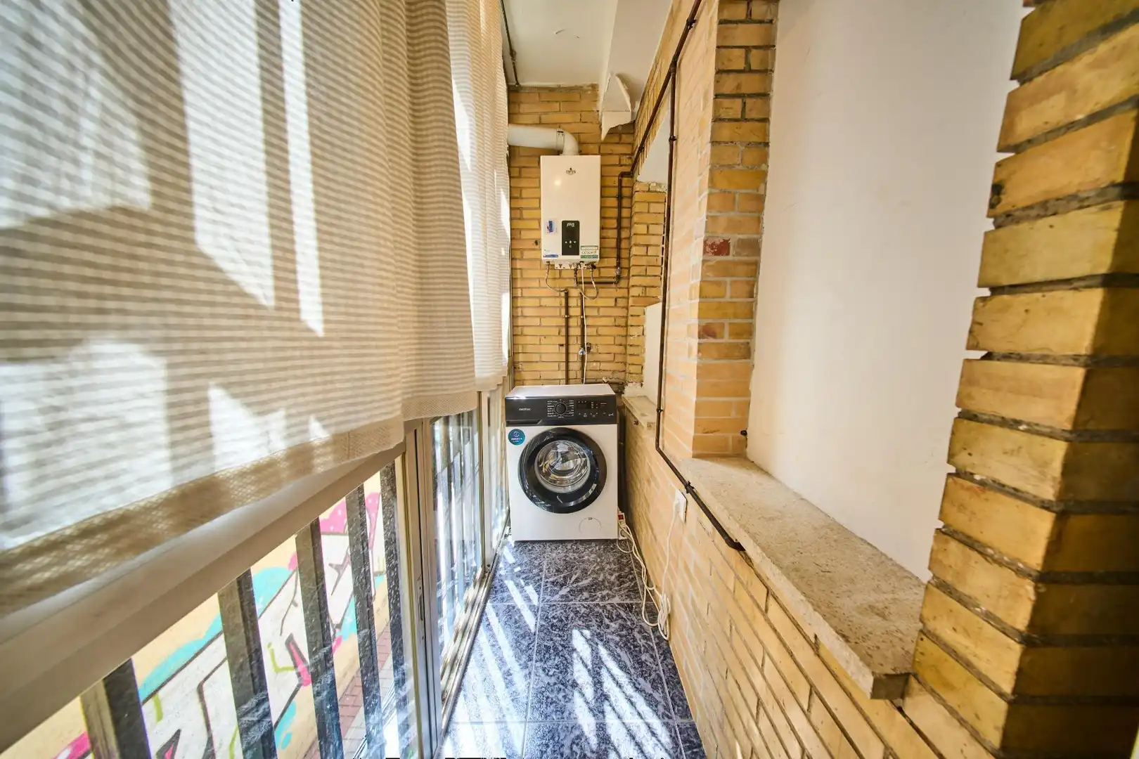 Balcony of Flat for sale in Granada  with Air Conditioner and Balcony