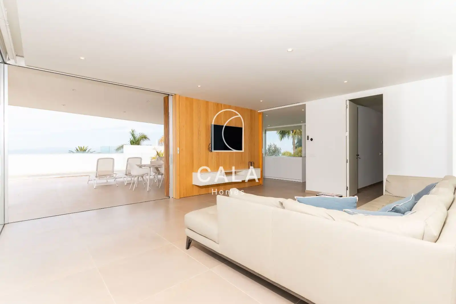 Sala d'estar de Casa o xalet en venda en Guía de Isora amb Aire condicionat, Calefacció i Terrassa