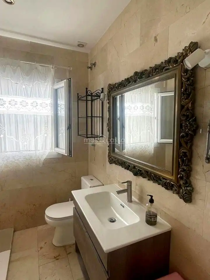 Baño de Casa o chalet de alquiler en La Línea de la Concepción con Terraza