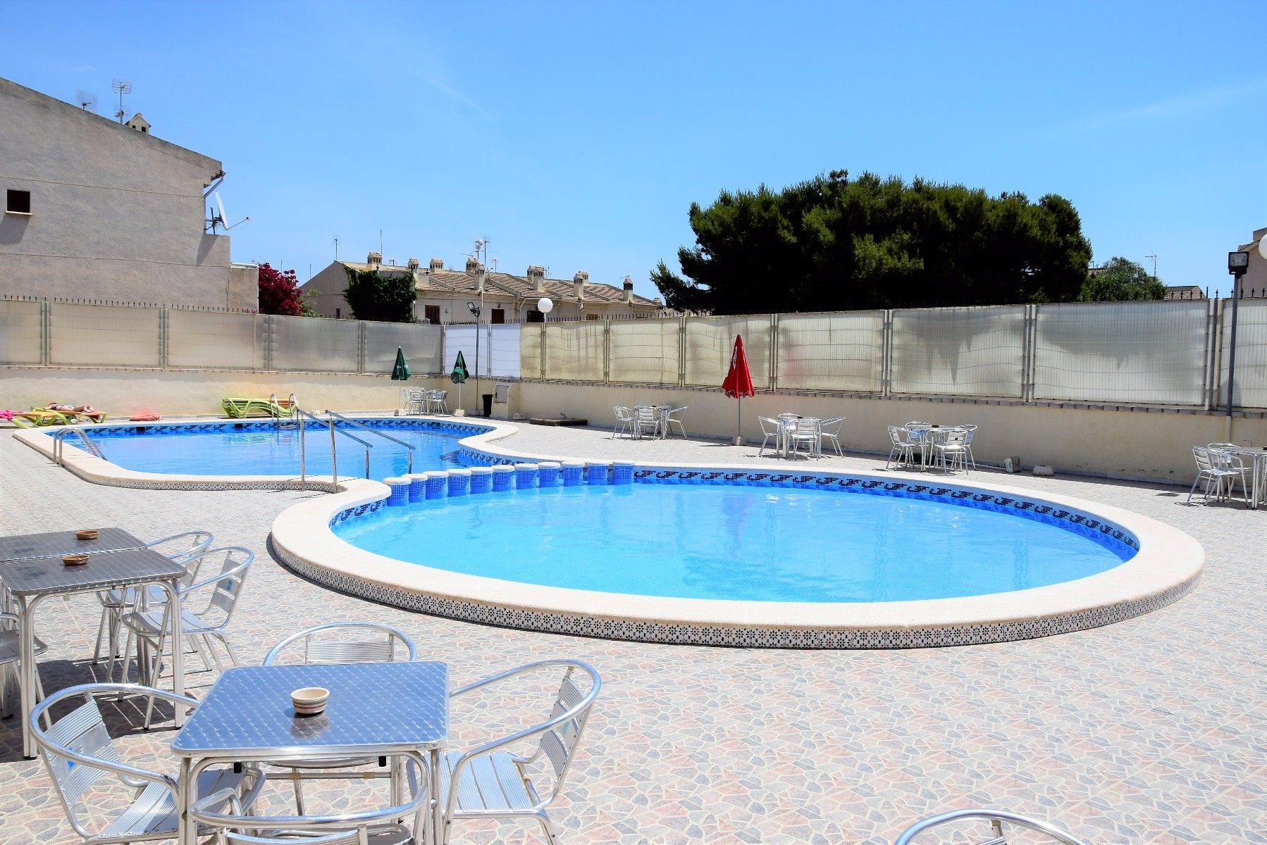 Piscina de Local en venda en Guardamar del Segura