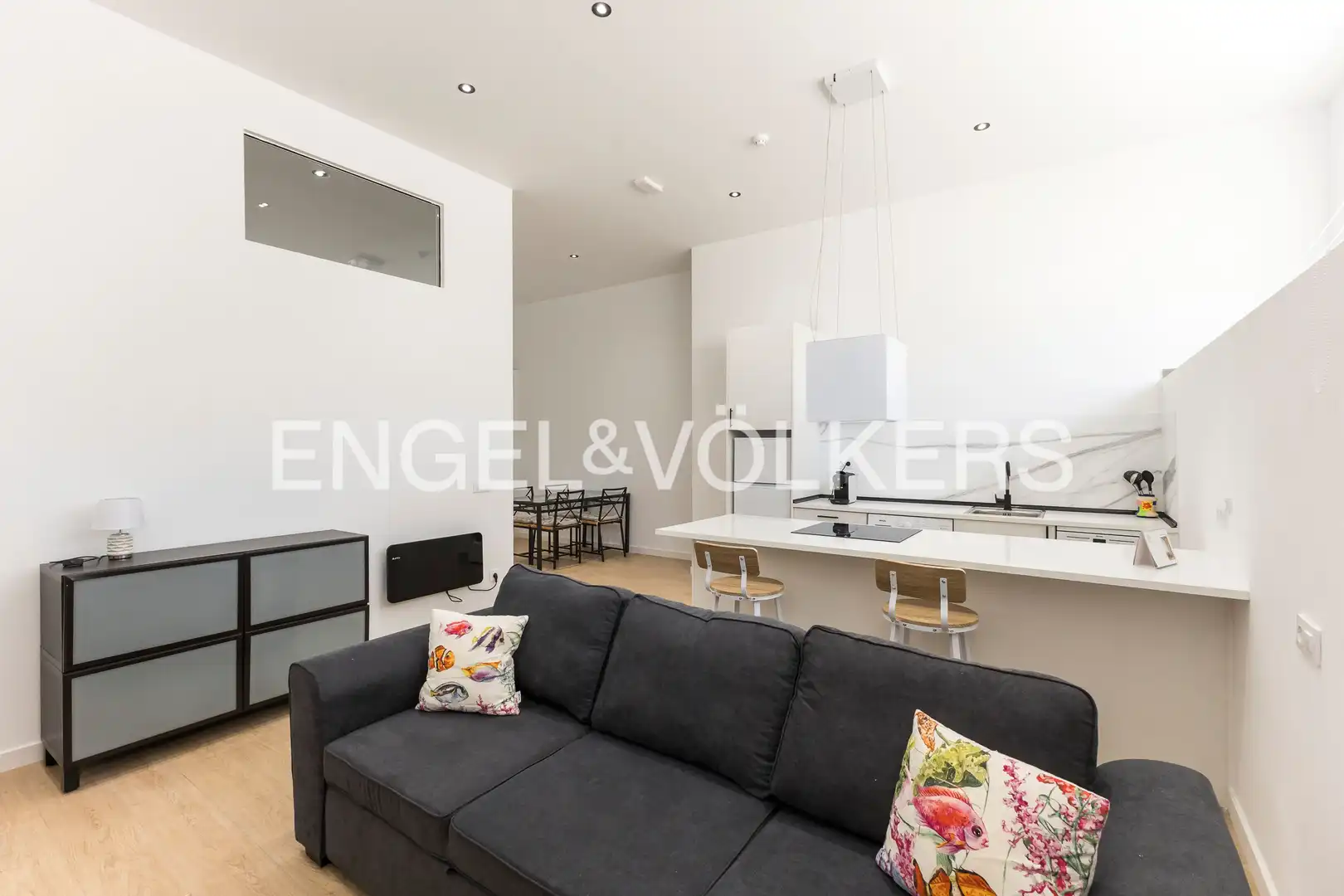 Sala de estar de Piso de alquiler en San Sebastián de los Reyes con Aire acondicionado y Calefacción