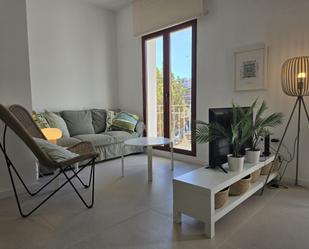 Sala d'estar de Apartament de lloguer en  Valencia Capital amb Aire condicionat, Calefacció i Moblat