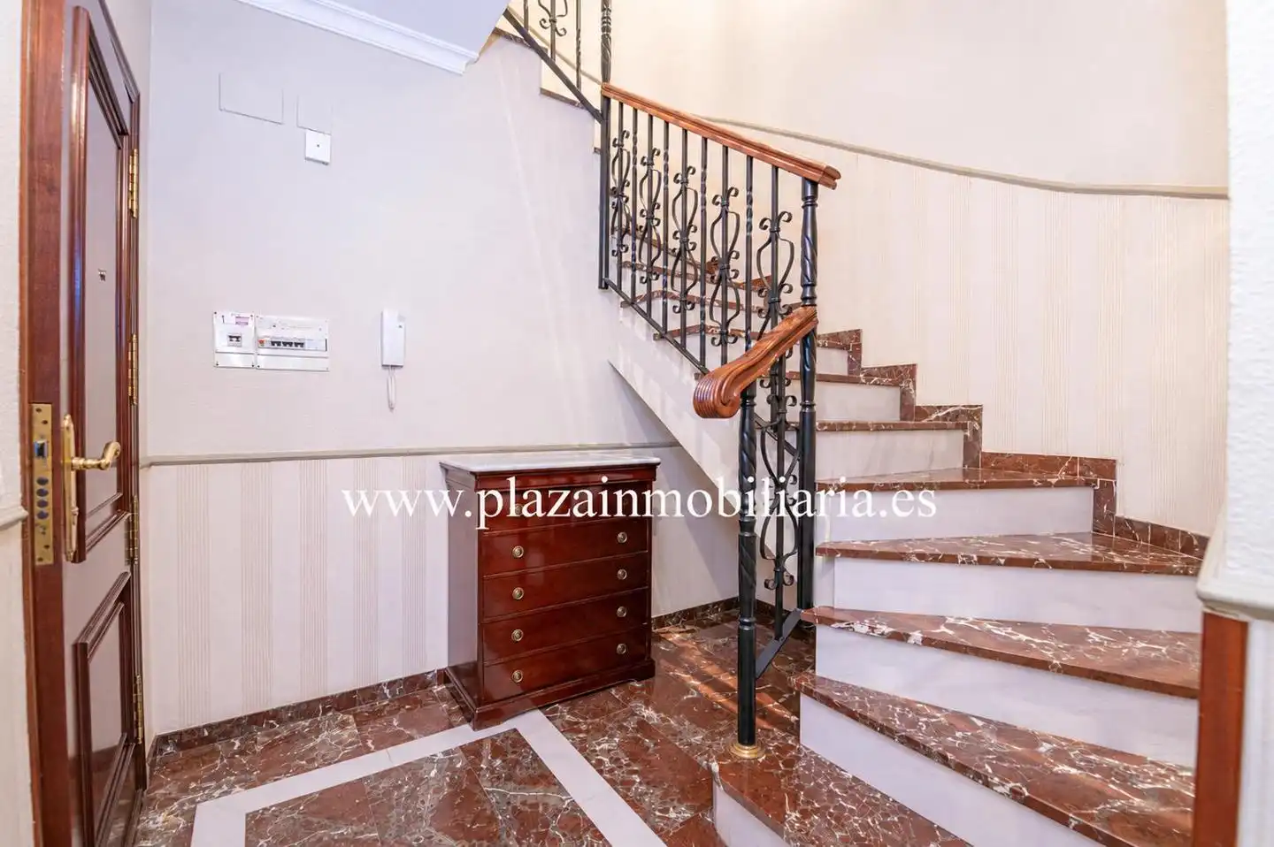 Casa o chalet en venta en Lucena con Aire acondicionado, Trastero y Balcón
