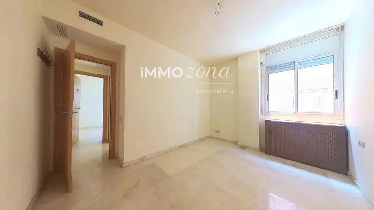 Exterior view of Apartments for sale in Creu de Barberà - Sector Sud