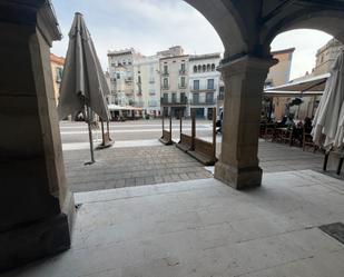Vista exterior de Local de lloguer en Igualada