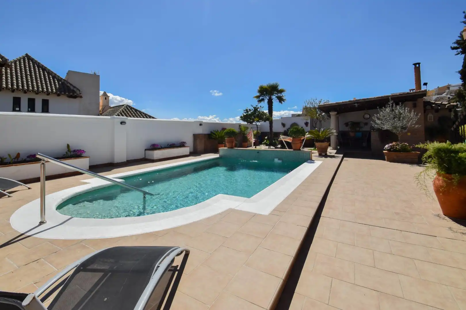 Piscina de Casa o xalet en venda en Las Gabias amb Aire condicionat, Calefacció i Jardí privat