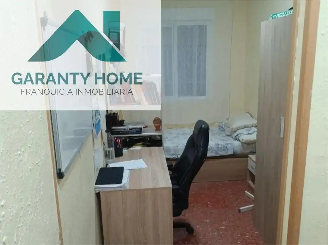 Habitación de Piso en venta en Torredelcampo con Trastero, Amueblado y Balcón