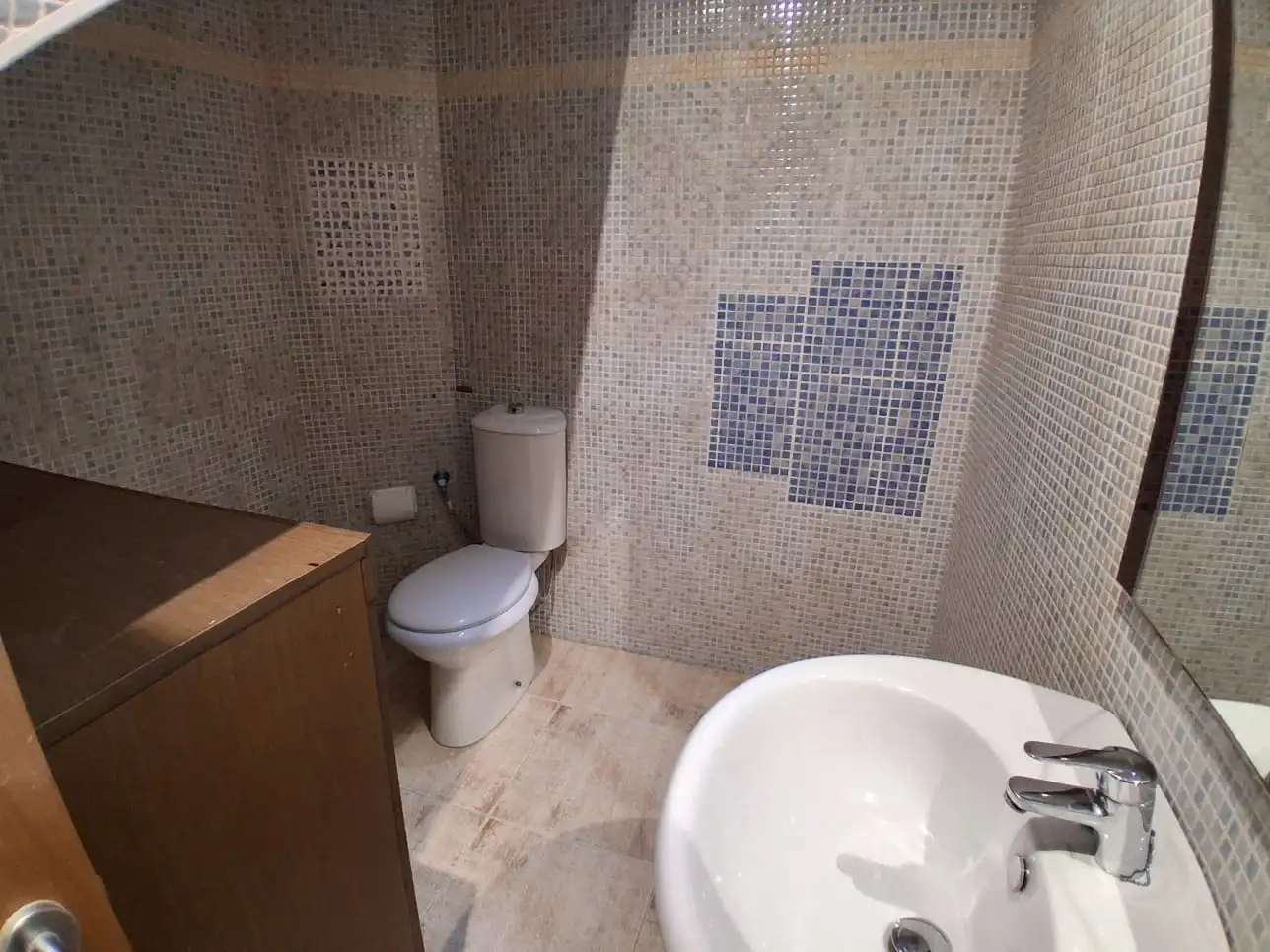 Badezimmer von Maisonette zum Verkauf in Vinaròs mit Abstellraum und Balkon