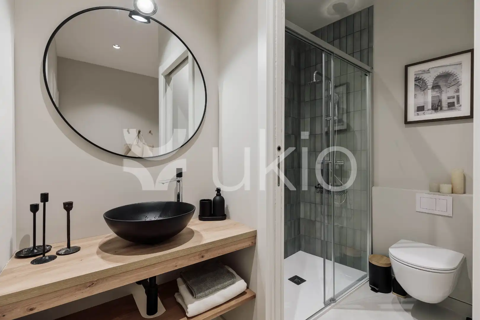 Baño de Apartamento de alquiler en Barcelona con Aire acondicionado, Calefacción y Amueblado