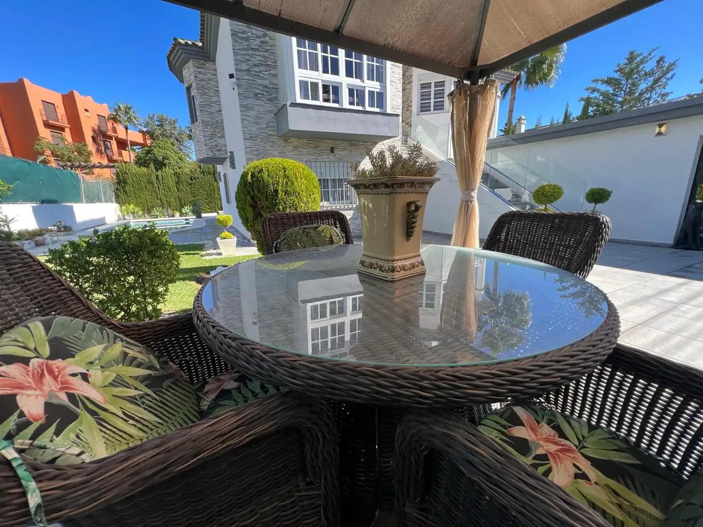 Terraza de Casa o chalet en venta en Estepona con Aire acondicionado, Jardín privado y Terraza