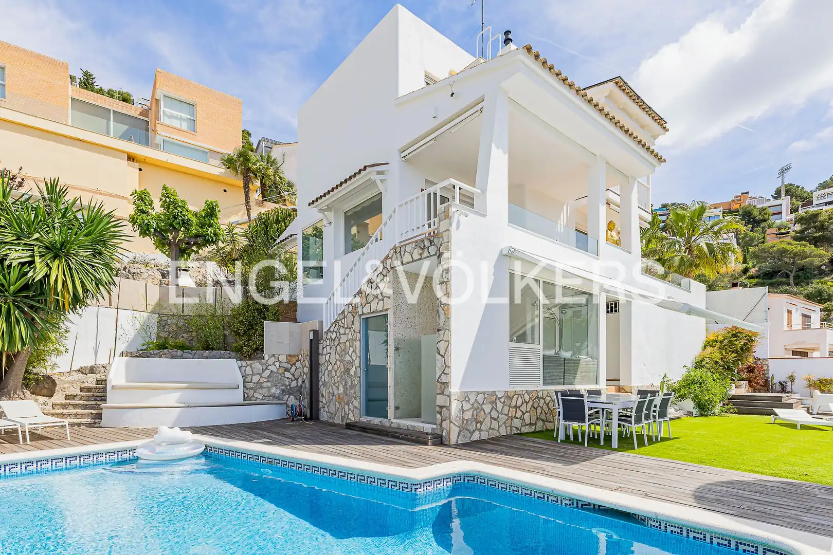 Vista exterior de Casa o chalet en venta en Sitges con Aire acondicionado, Calefacción y Jardín privado