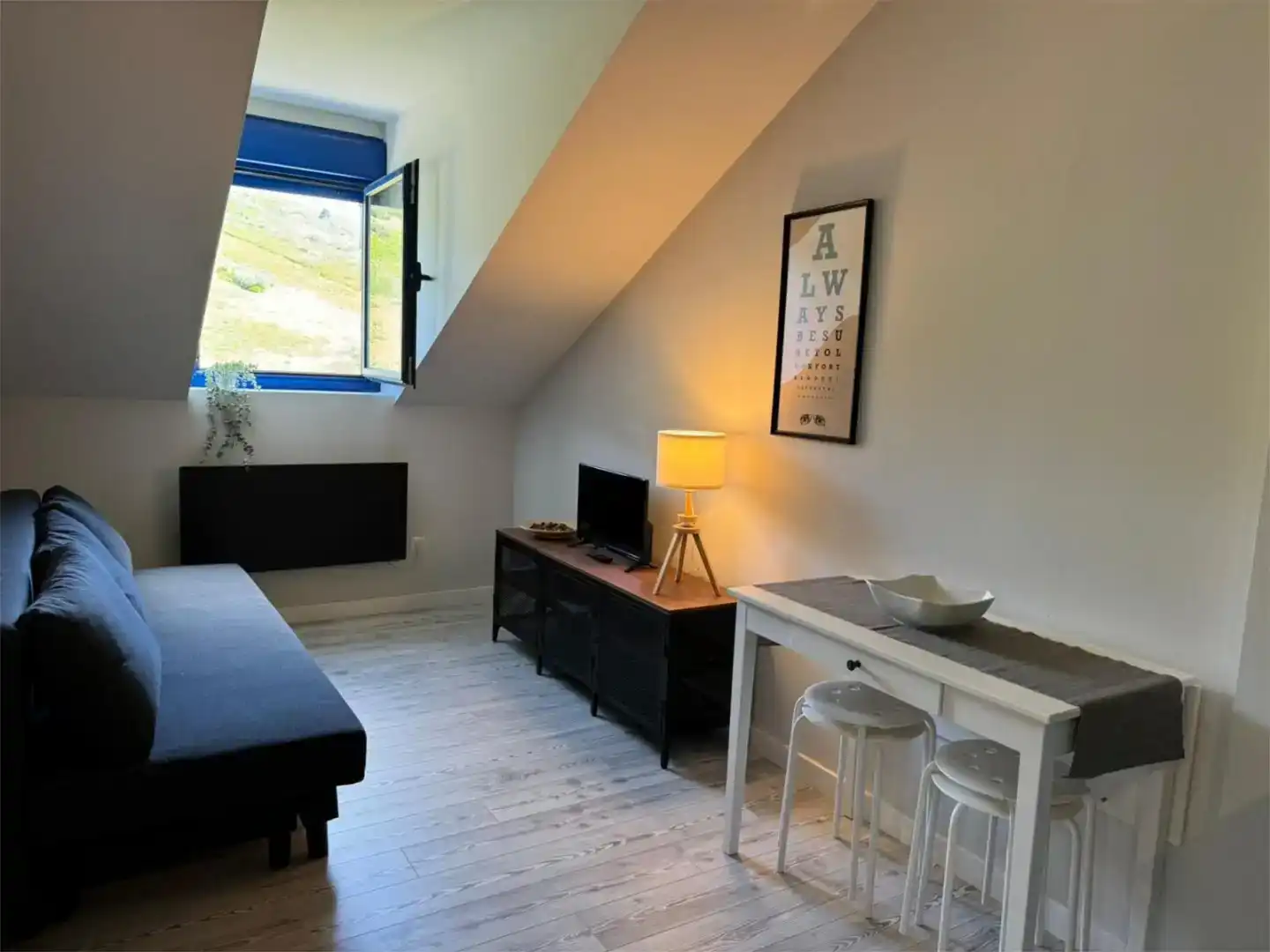 Sala d'estar de Àtic en venda en Puebla de Lillo