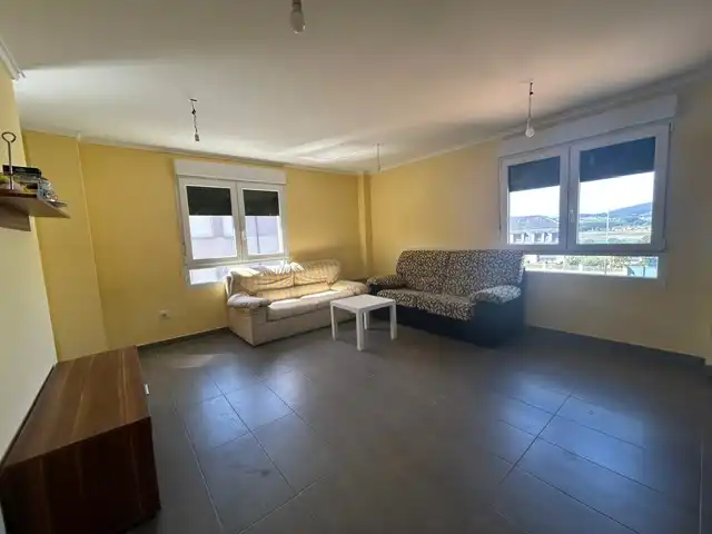 Sala de estar de Piso de alquiler en Barreiros con Balcón y Se aceptan mascotas