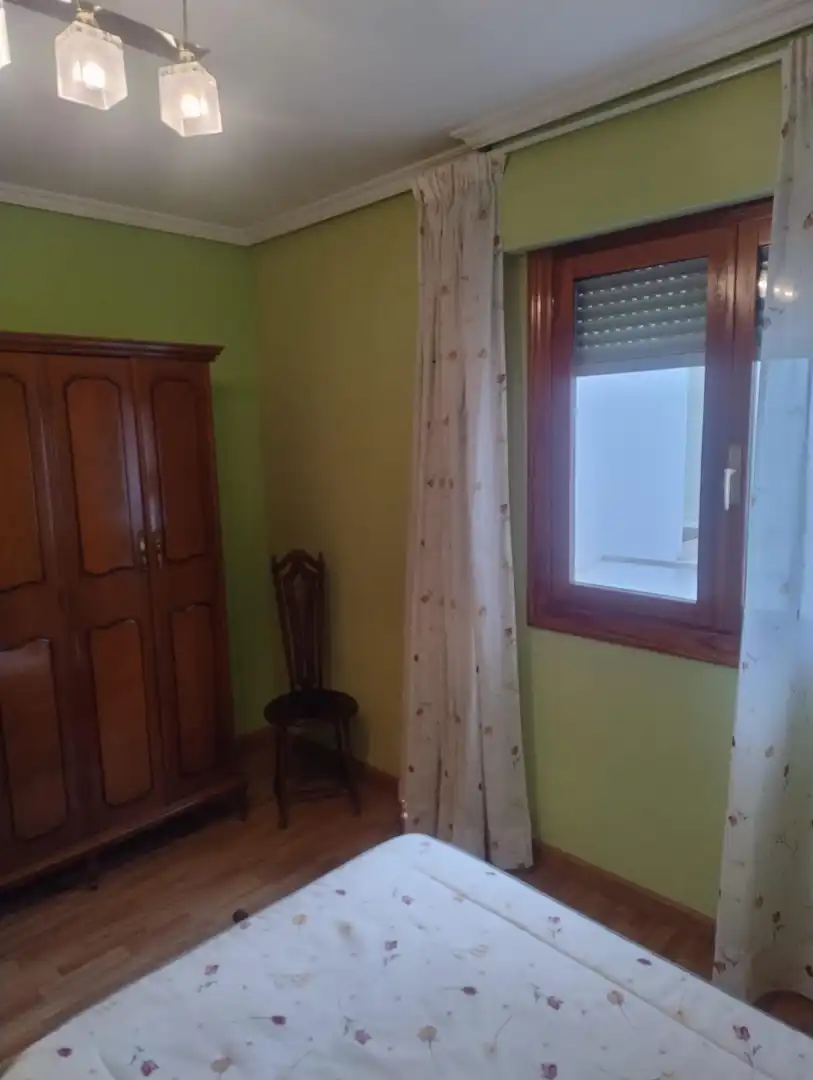 Habitación de Piso en venta en Ciudad Real con Calefacción, Terraza y Amueblado