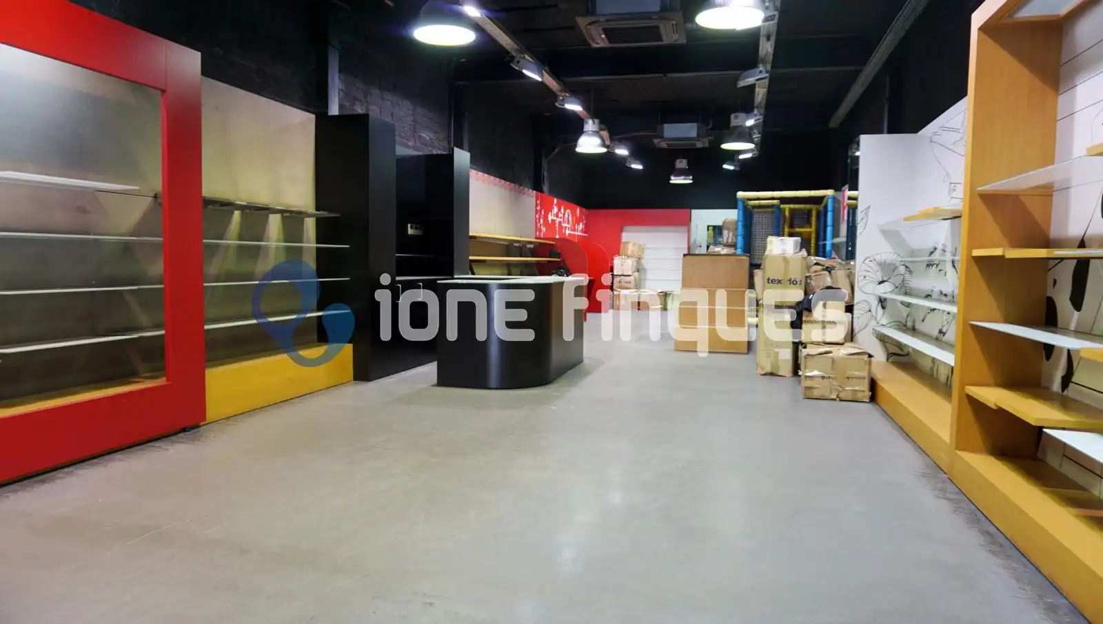 Locale commerciale in vendita a Ca n'Oriac - Sector Nord