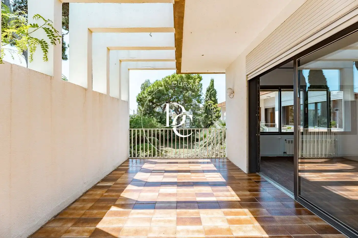 Terrassa de Casa o xalet en venda en Cubelles amb Aire condicionat, Calefacció i Jardí privat