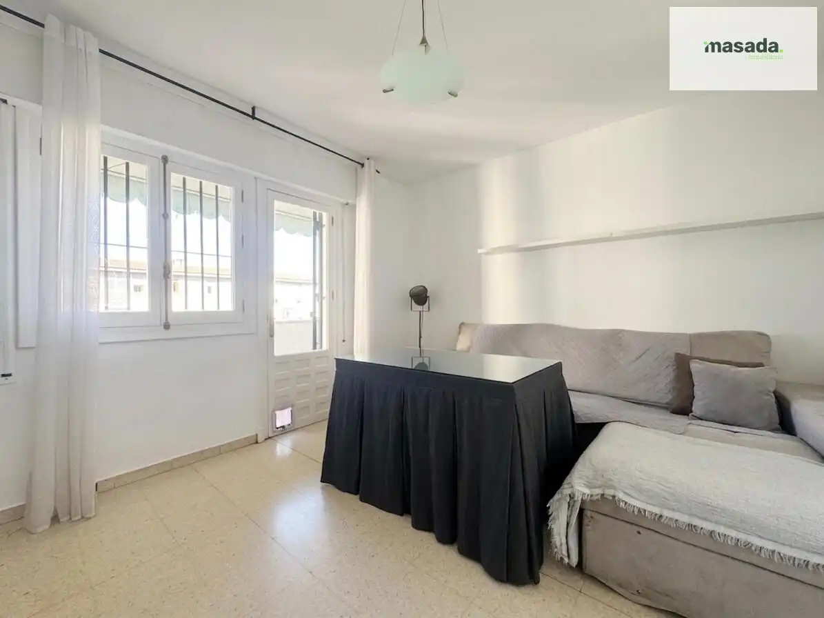 Bedroom of Flat for sale in Granada  with Air Conditioner, Storage room and Balcony