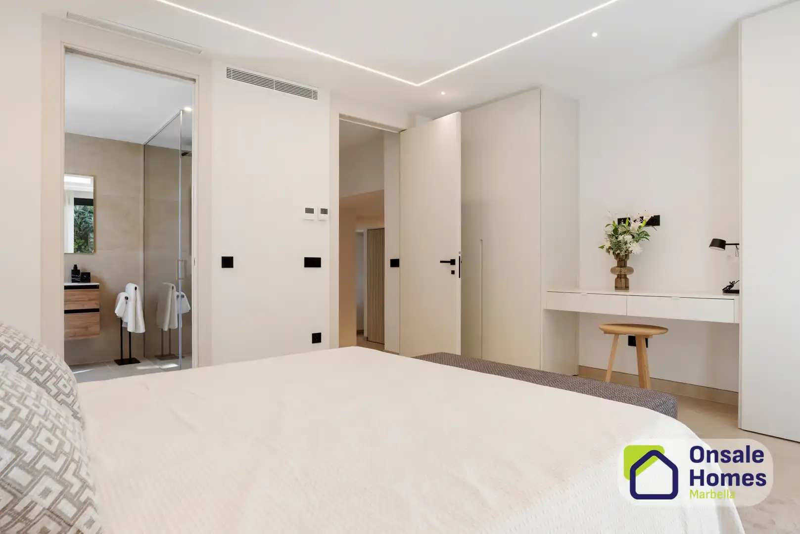 Chalet con piscina en venta en Urbanización Guadalmina Alta, imagen 35