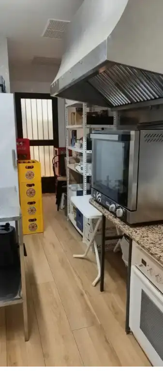 Local en traspas en Alzira amb Aire condicionat, Calefacció i Terrassa