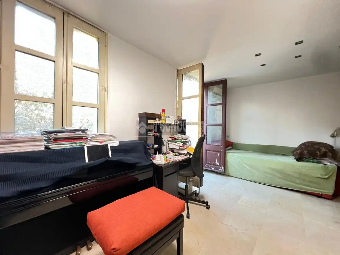 Habitación de Piso en venta en Barcelona con Aire acondicionado y Balcón