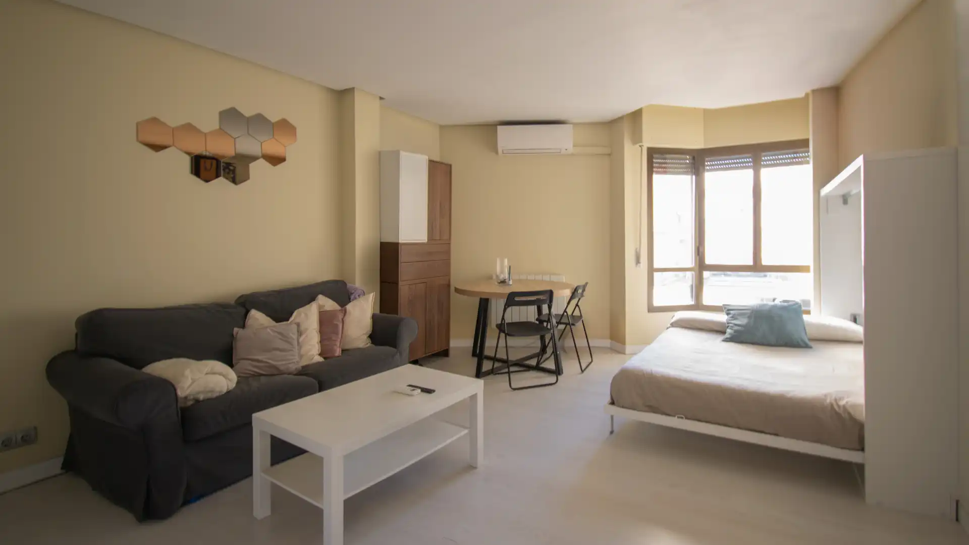 Bedroom of Study for rent in Madrid  with Air Conditioner, Heating and Furnished