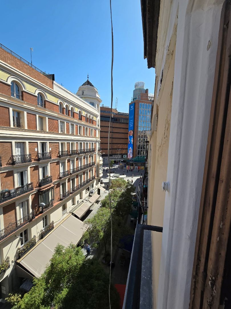Exterior view of Flat for sale in  Madrid Capital  with Air Conditioner, Heating and Furnished
