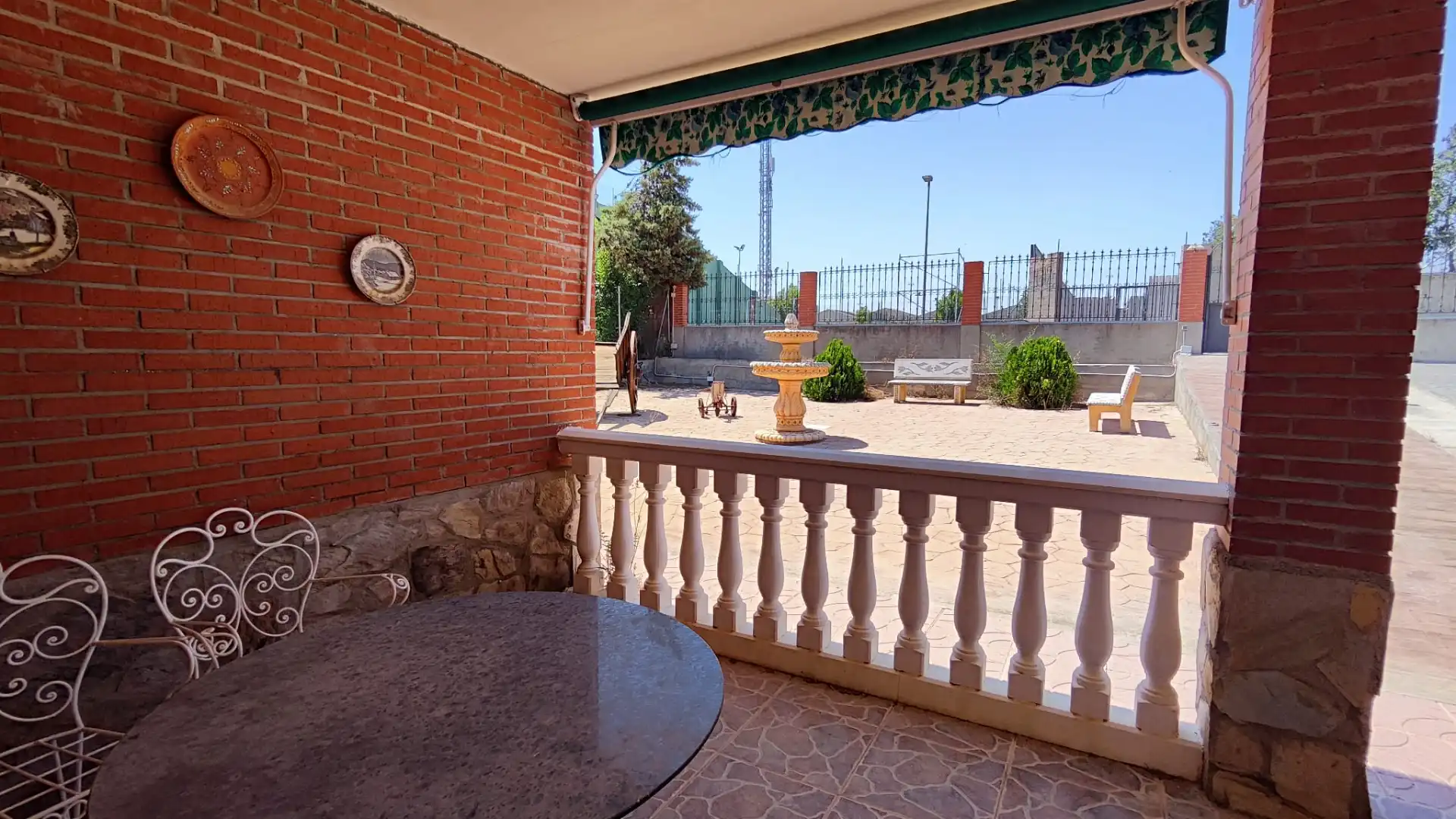 Terrassa de Casa o xalet en venda en Barajas de Melo amb Calefacció, Jardí privat i Terrassa