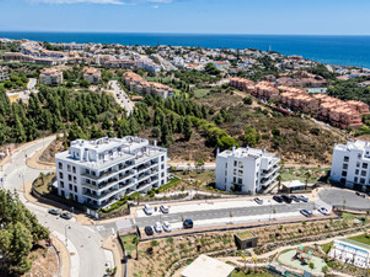 Baixos amb piscina en venda a El Faro de Calaburra - Chaparral