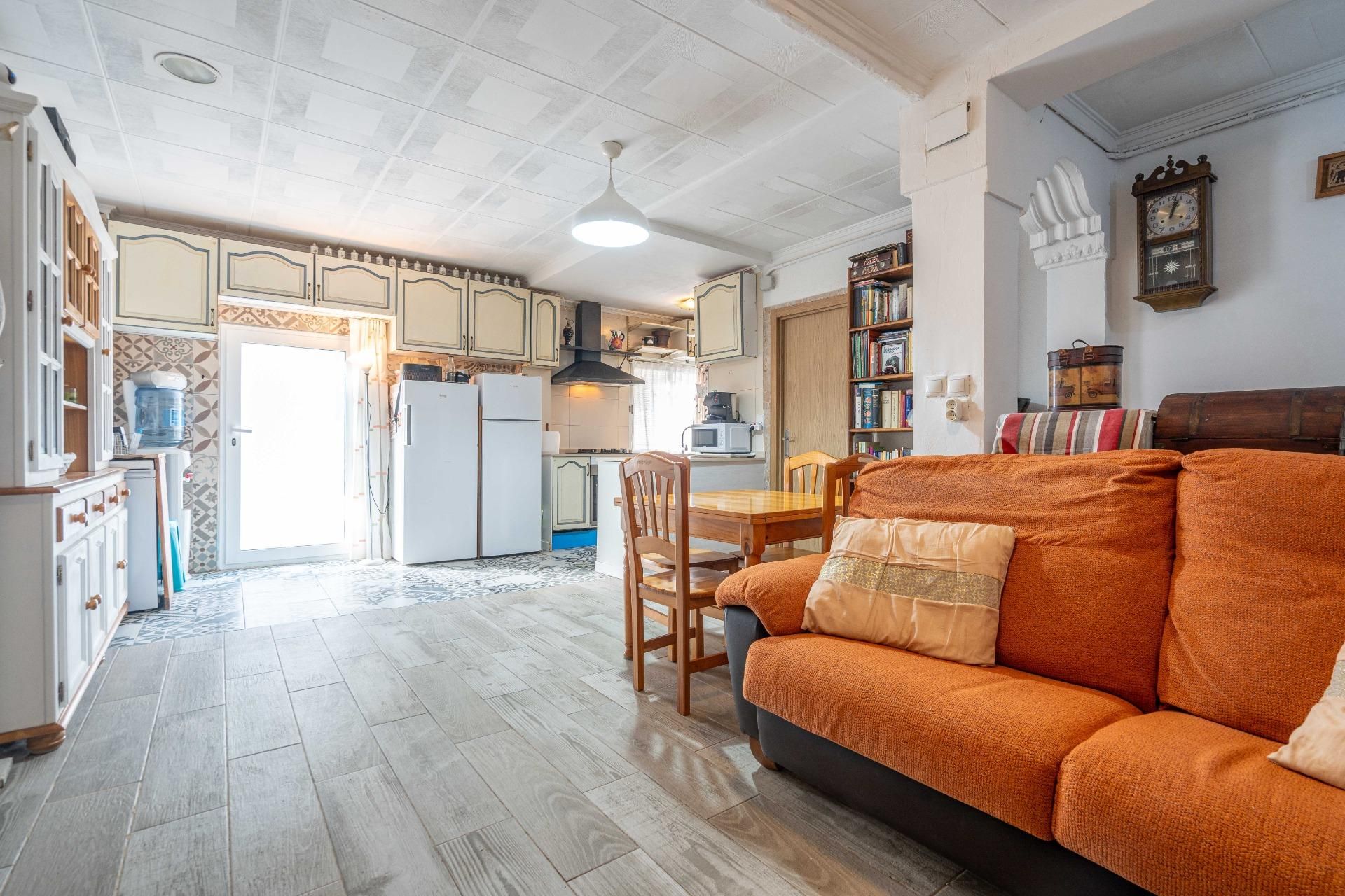 Kitchen of Planta baja for sale in Benetússer  with Air Conditioner