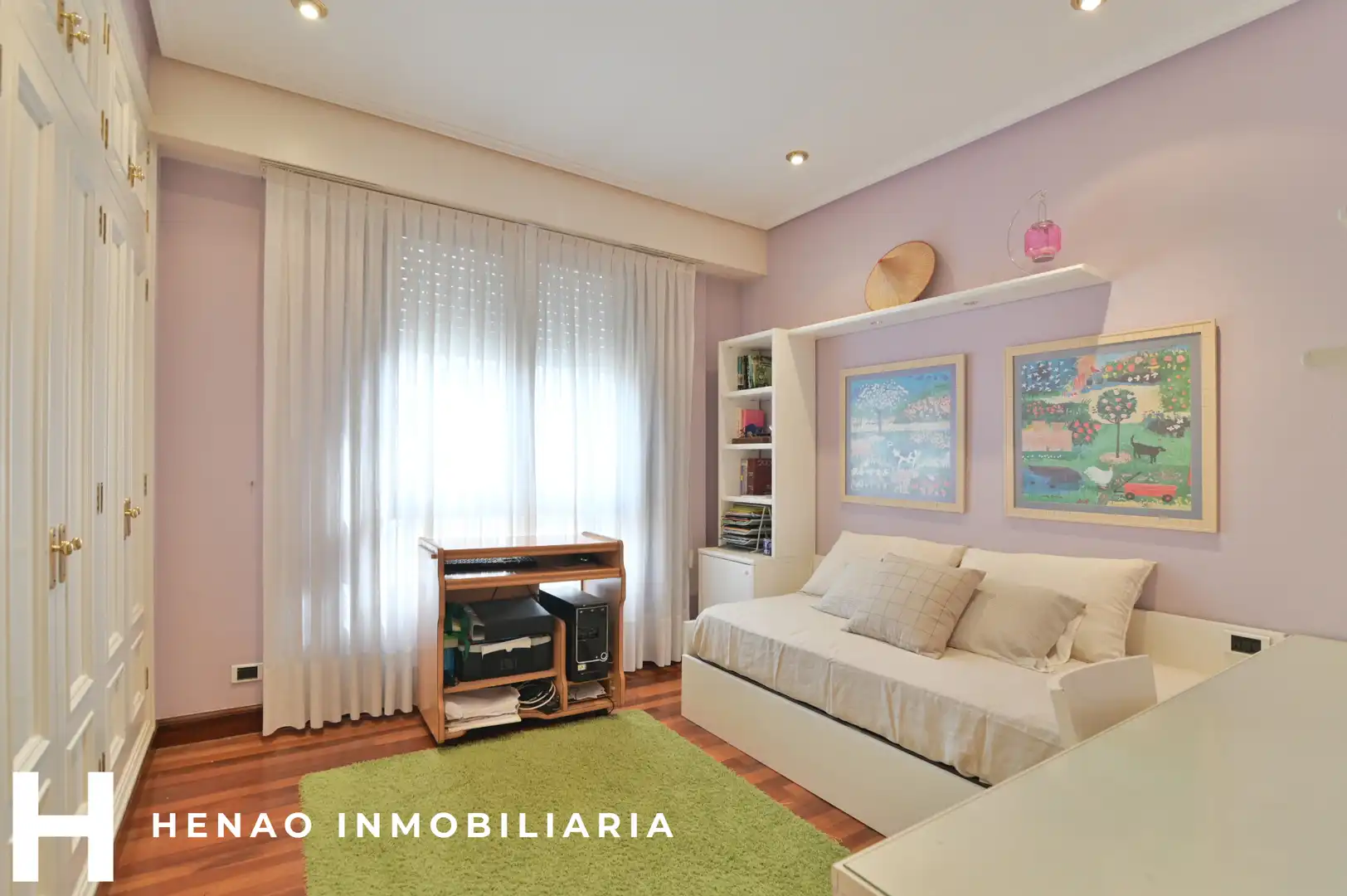 Bedroom of Flat for sale in Bilbao   with Heating, Parquet flooring and Terrace
