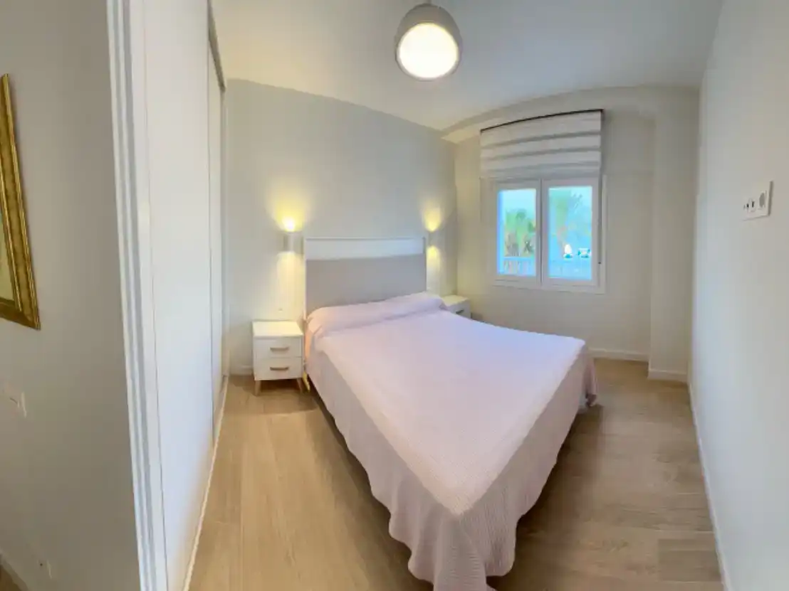 Bedroom of Flat for rent in Almuñécar  with Air Conditioner and Furnished