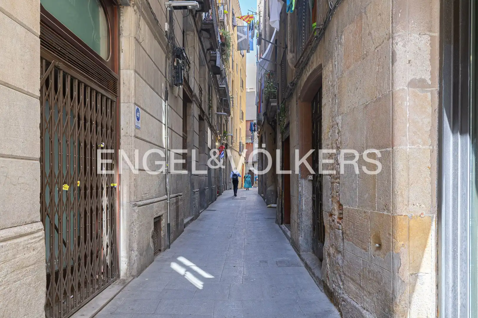 Außenansicht von Maisonette zum Verkauf in Barcelona mit Klimaanlage, Heizung und Möbliert