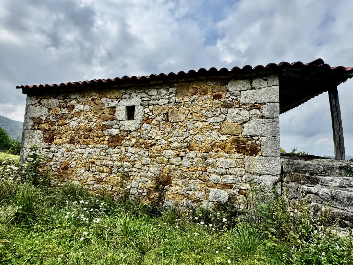 Vista exterior de Casa o chalet en venta en Riotuerto