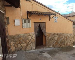 Vista exterior de Finca rústica en venda en Pastrana amb Aire condicionat, Jardí privat i Traster