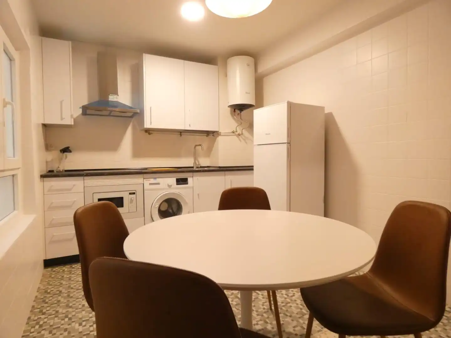 Zimmer in Calle de Eduardo Marquina, 14, Centro