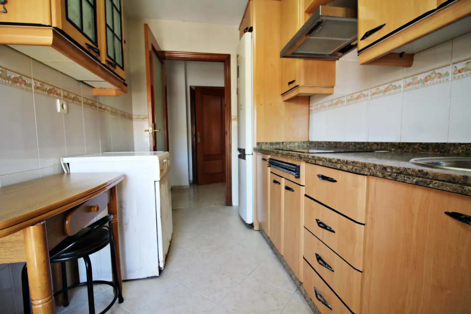 Küche von Wohnung zum Verkauf in Huelva mit Möbliert und Balkon