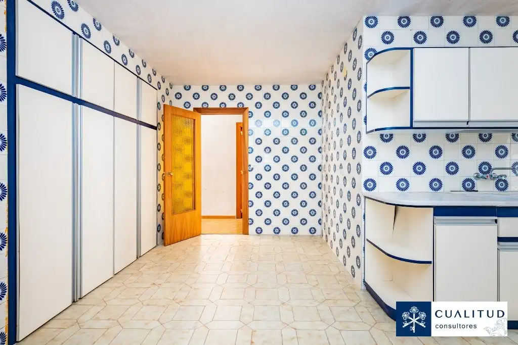 Piso en venta en Castellón de la Plana / Castelló de la Plana con Balcón