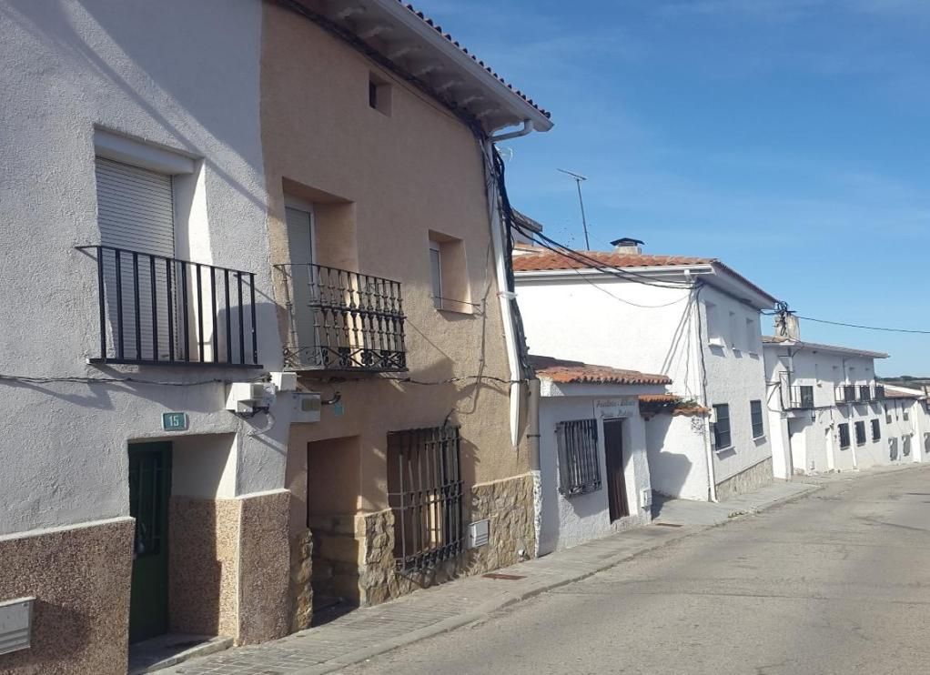 Vista exterior de Casa adosada en venda en Pezuela de las Torres