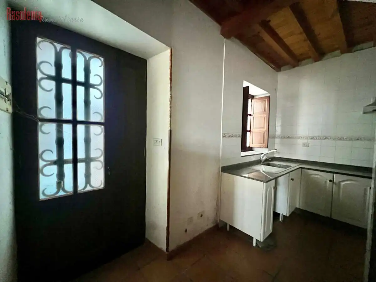 Cuina de Casa o xalet en venda en Cedeira amb Calefacció i Traster