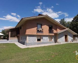 Vista exterior de Casa o xalet en venda en Ojacastro amb Terrassa i Piscina