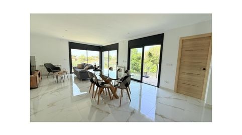 VILLA REFORMADA CON PISCINA Y LICENCIA TURÍSTICA, imatge 5