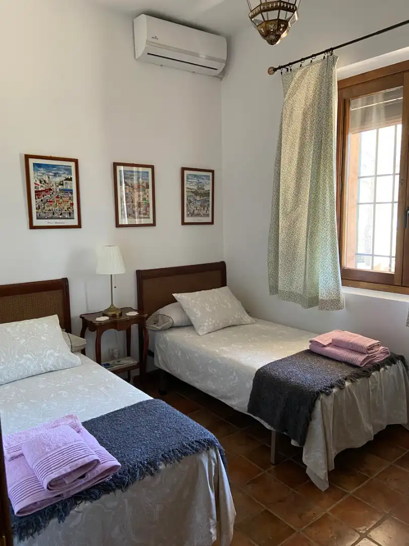 Habitación de Casa o chalet en venta en Los Navalucillos con Aire acondicionado, Calefacción y Jardín privado