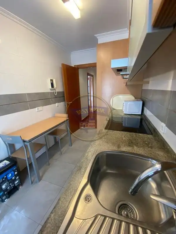 Flat for rent in Calle ZARAGOZA, O Castro