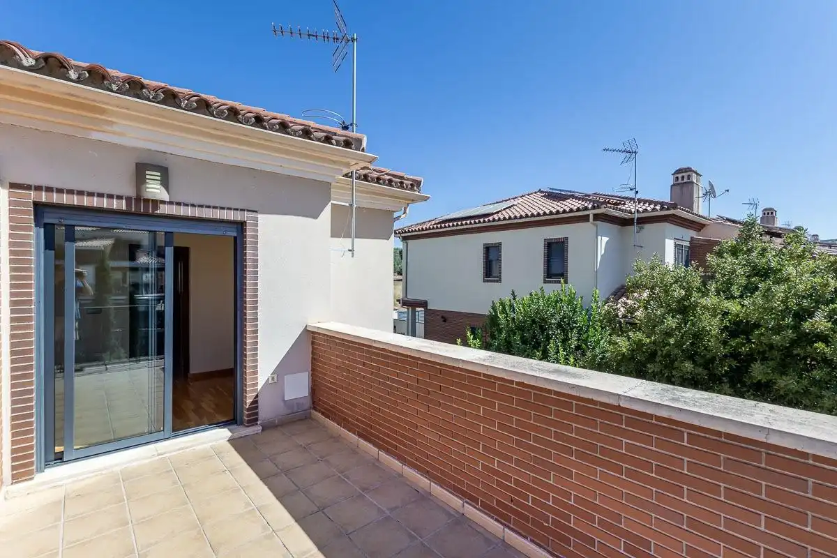 Terraza de Casa o chalet en venta en Albolote con Aire acondicionado, Calefacción y Jardín privado