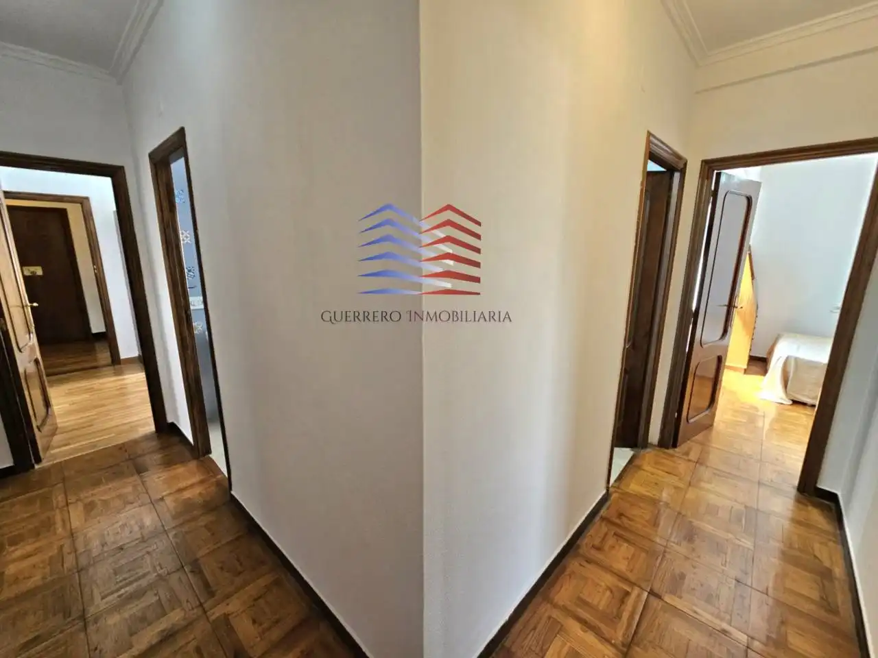 Piso de alquiler en Ourense Capital  con Calefacción, Parquet y Trastero