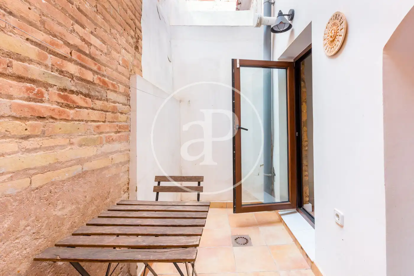 Terrasse von Einfamilien-Reihenhaus zum Verkauf in Valencia mit Klimaanlage, Heizung und Terrasse