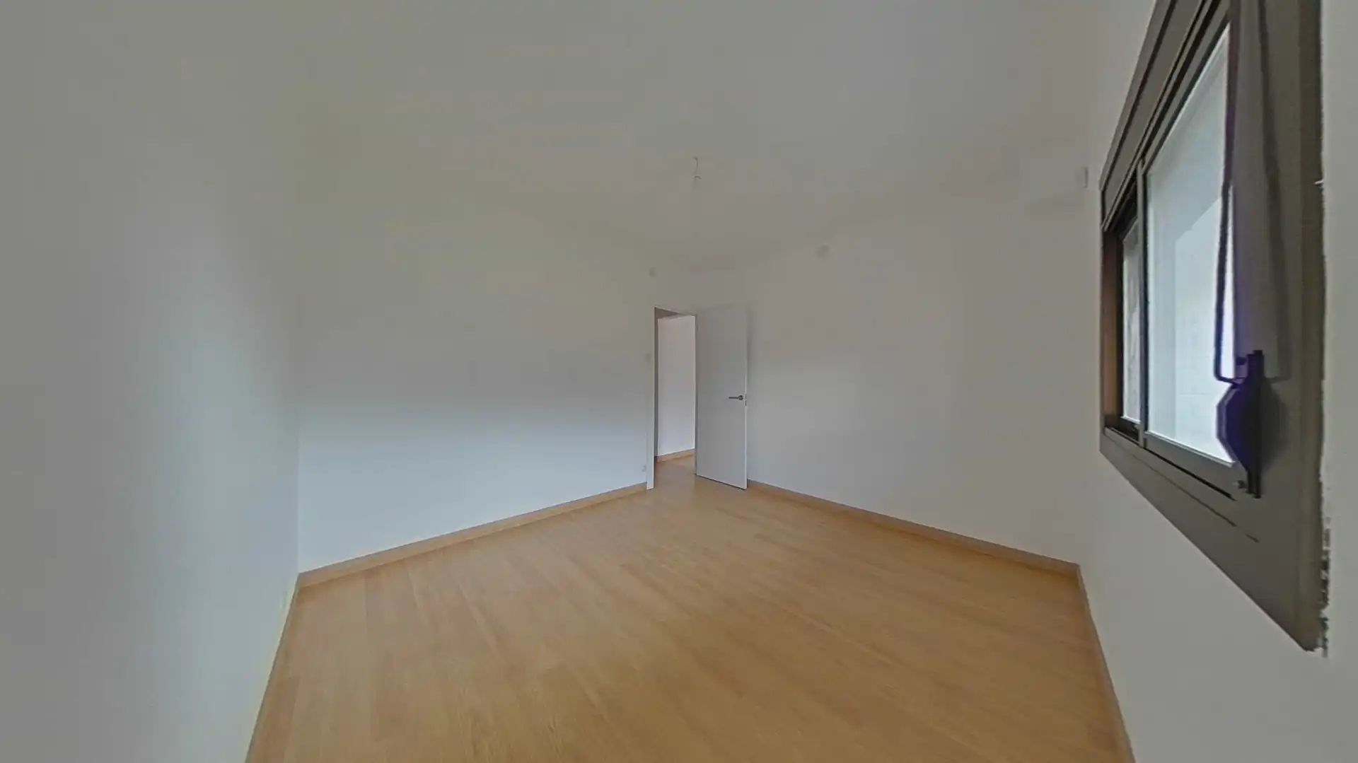 Habitación de Piso en venta en Santa Coloma de Gramenet con Parquet