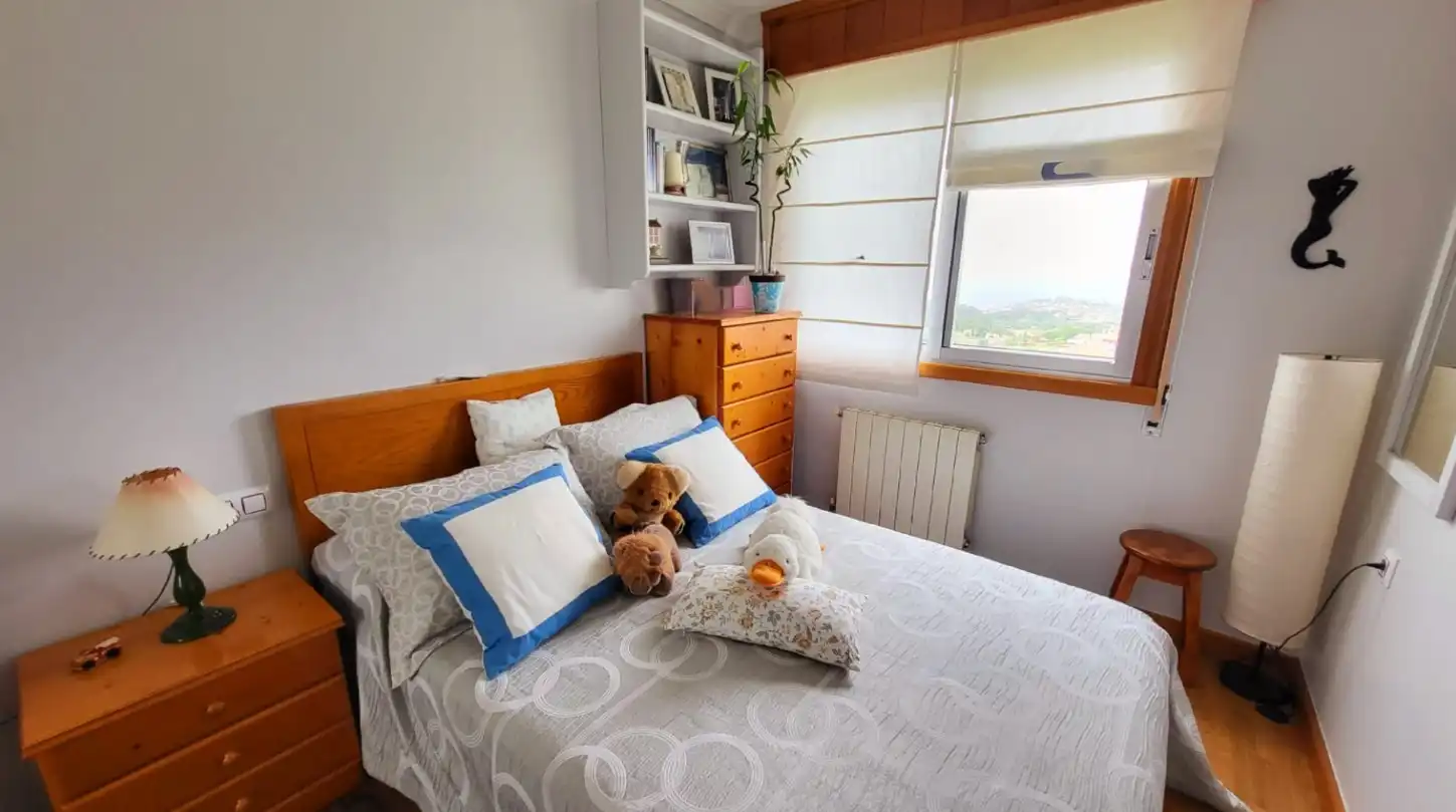 Schlafzimmer von Einfamilien-Reihenhaus zum Verkauf in Nigrán