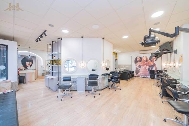 Local comercial en Alquiler en Calle Azuela en Carlos Ruiz